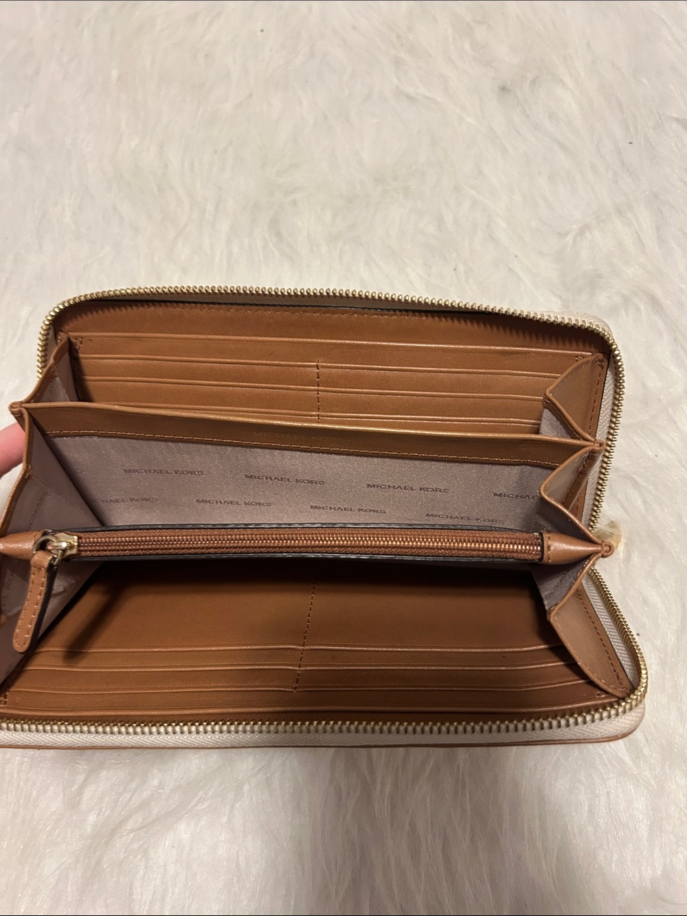 Michael Kors Beige and Tan Signature Zip Wallet - Picture 2 of 6